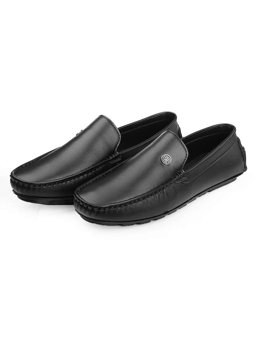 men solid slip on loafer - 22578971 -  Standard Image - 2