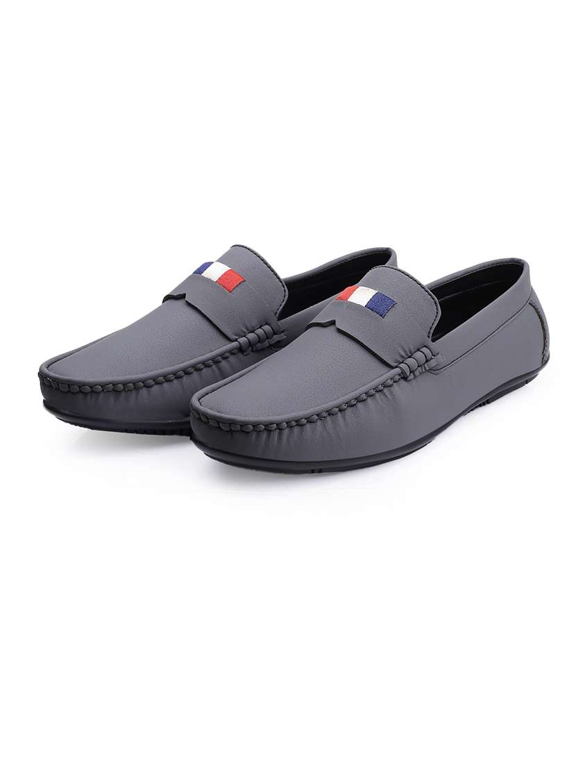 men solid slip on loafer - 22578991 -  Standard Image - 2