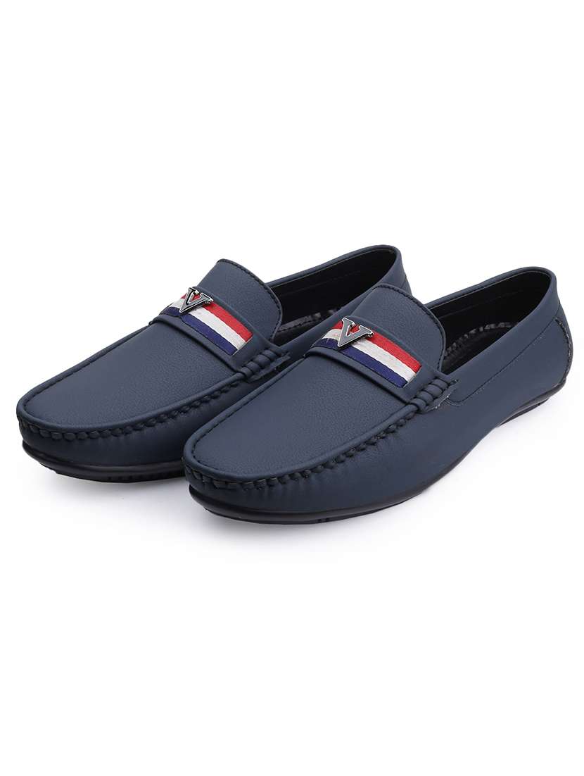 Men Solid Slip On Loafer - 22578997 -  Standard Image - 2