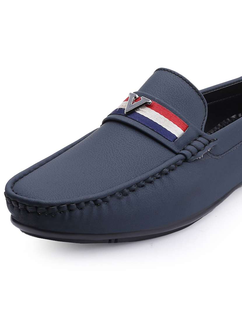 Men Solid Slip On Loafer - 22578997 -  Standard Image - 7