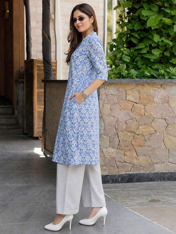 women printed three quarter sleeves kurta pant set - 22579022 -  Standard Image - 2