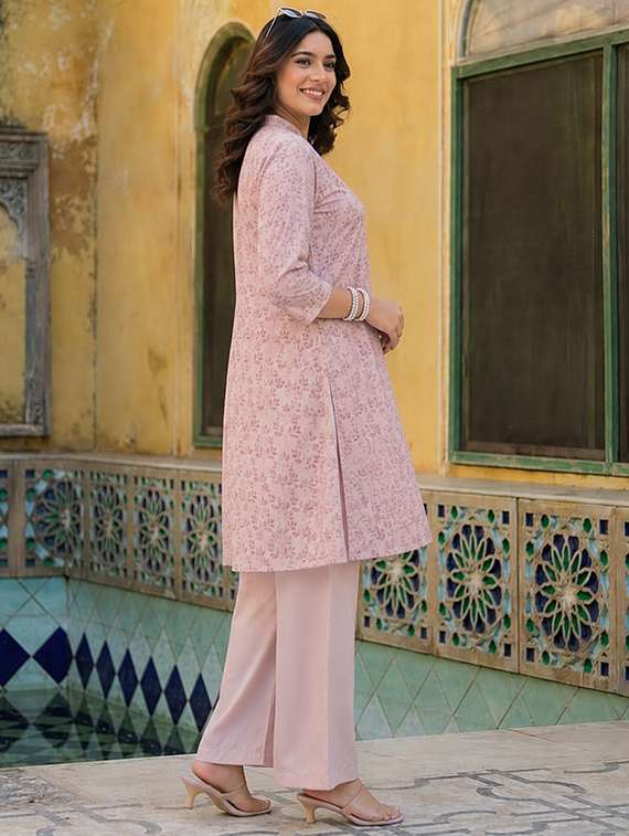 women printed three quarter sleeves kurta pant set - 22579024 -  Standard Image - 2