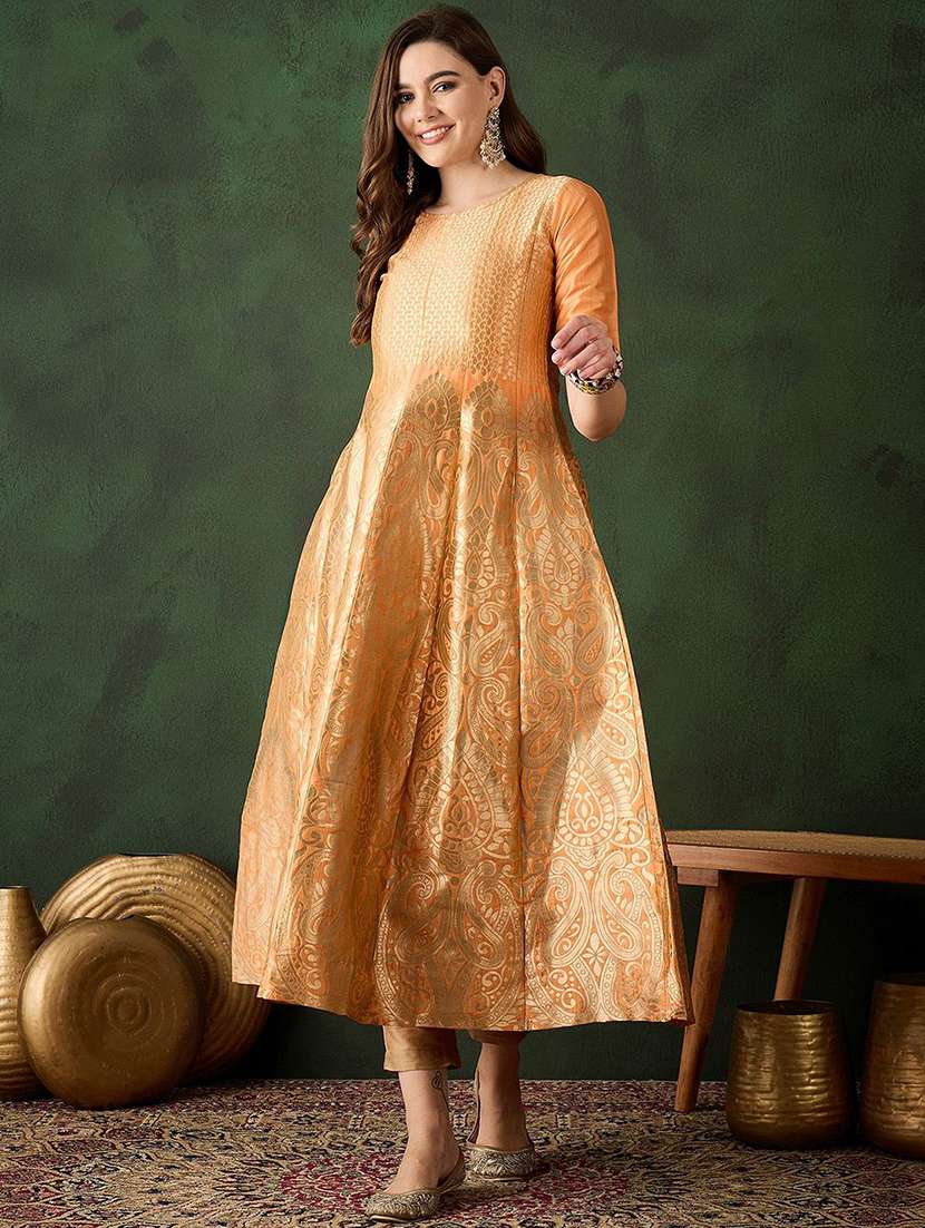 Women Self Design Three Quarter Sleeves Anarkali Kurta - 22579132 -  Standard Image - 2