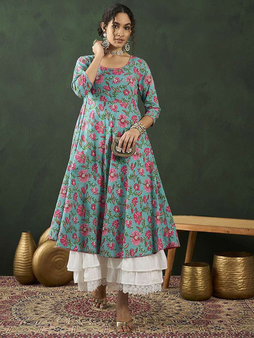 women printed three quarter sleeves layered dress