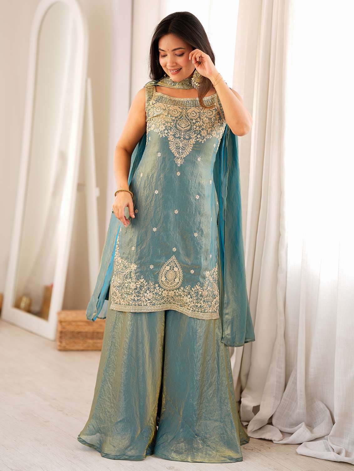 women embroidered sleeveless kurta palazzo set with dupatta - 22579385 -  Standard Image - 2