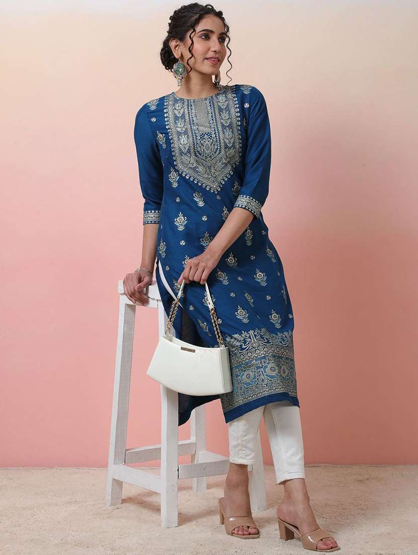 women printed three quarter sleeves straight kurta