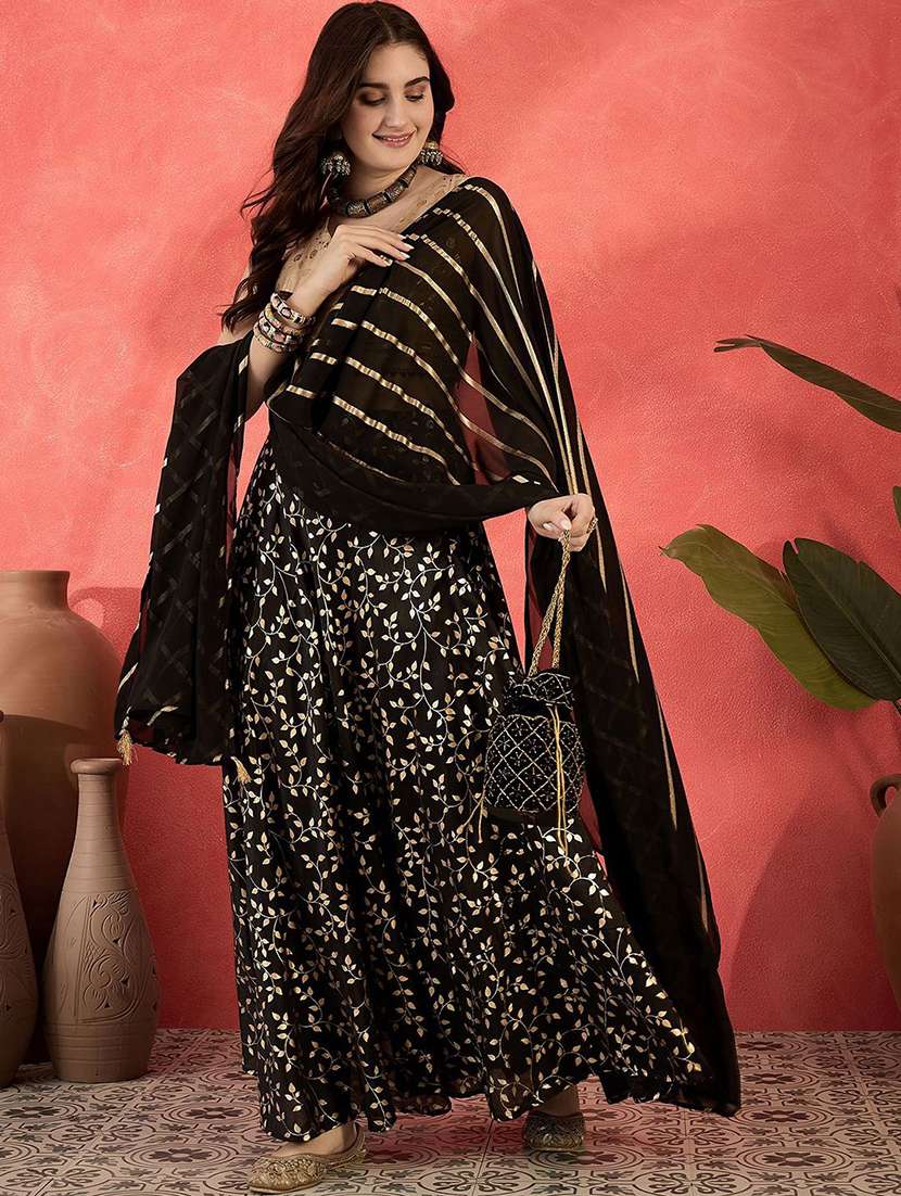 Women Printed Sleeveless Lehenga Choli Set - 22579448 -  Standard Image - 2