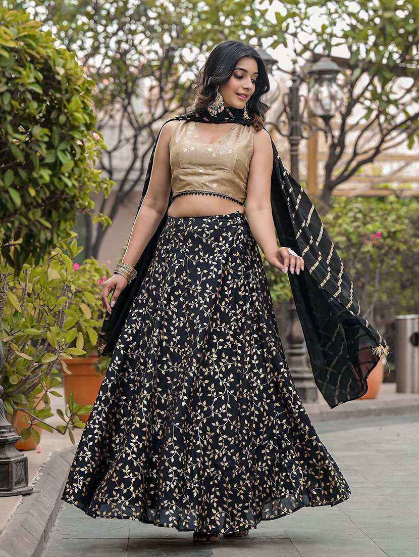 women printed sleeveless lehenga choli set - 22579458 -  Standard Image - 2