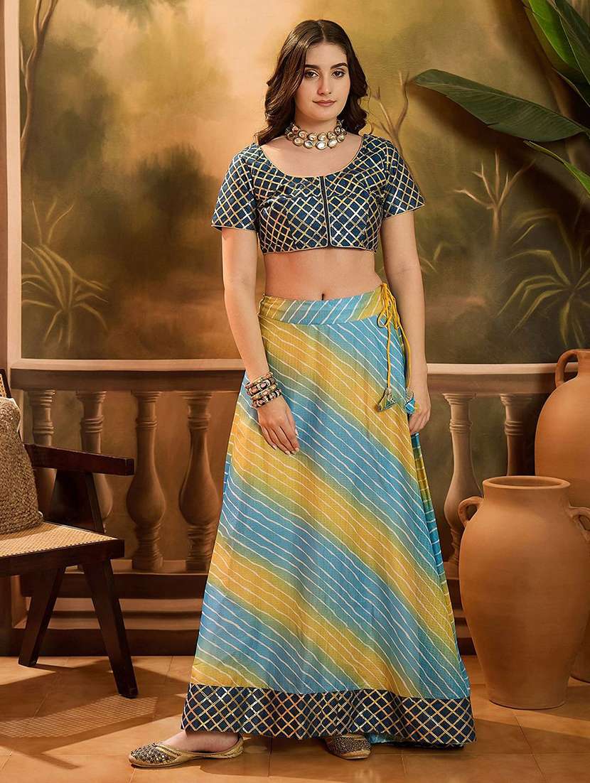 women printed short sleeves lehenga choli set - 22579462 -  Standard Image - 2
