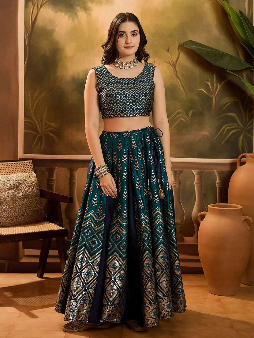 women self design sleeveless lehenga choli set - 22579468 -  Standard Image - 2