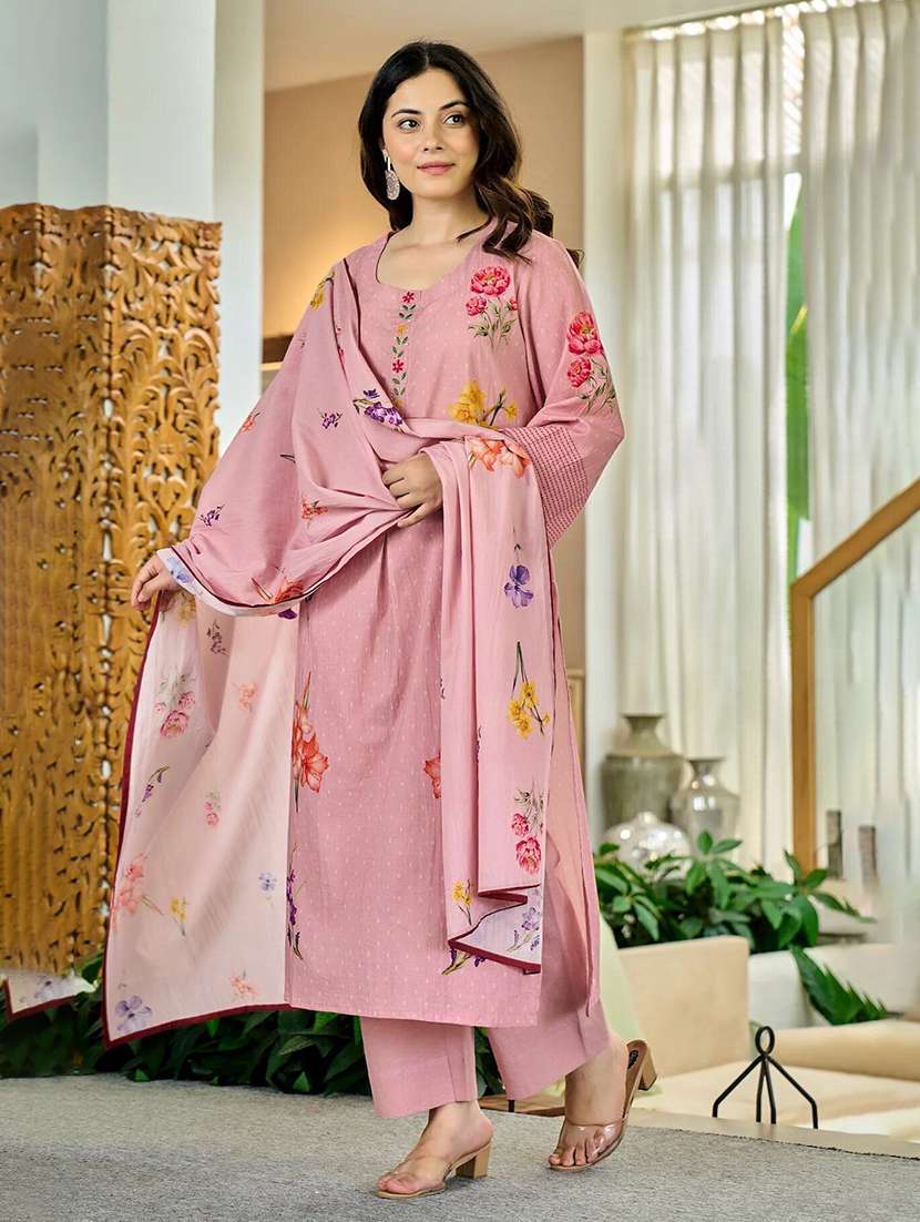 Women Printed Three Quarter Sleeves Kurta Pant Set With Dupatta - 22579669 -  Standard Image - 2