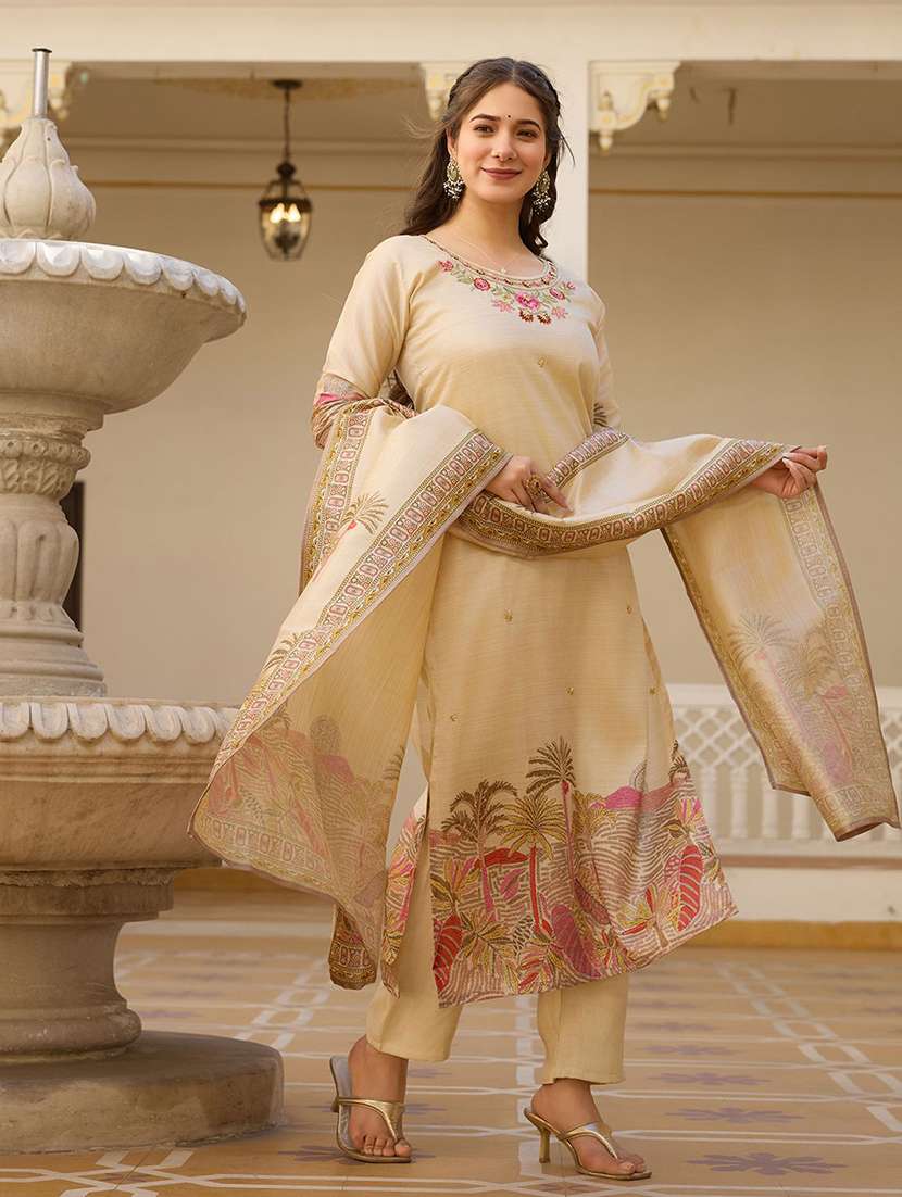women embroidered three quarter sleeves kurta pant set with dupatta - 22579702 -  Standard Image - 2
