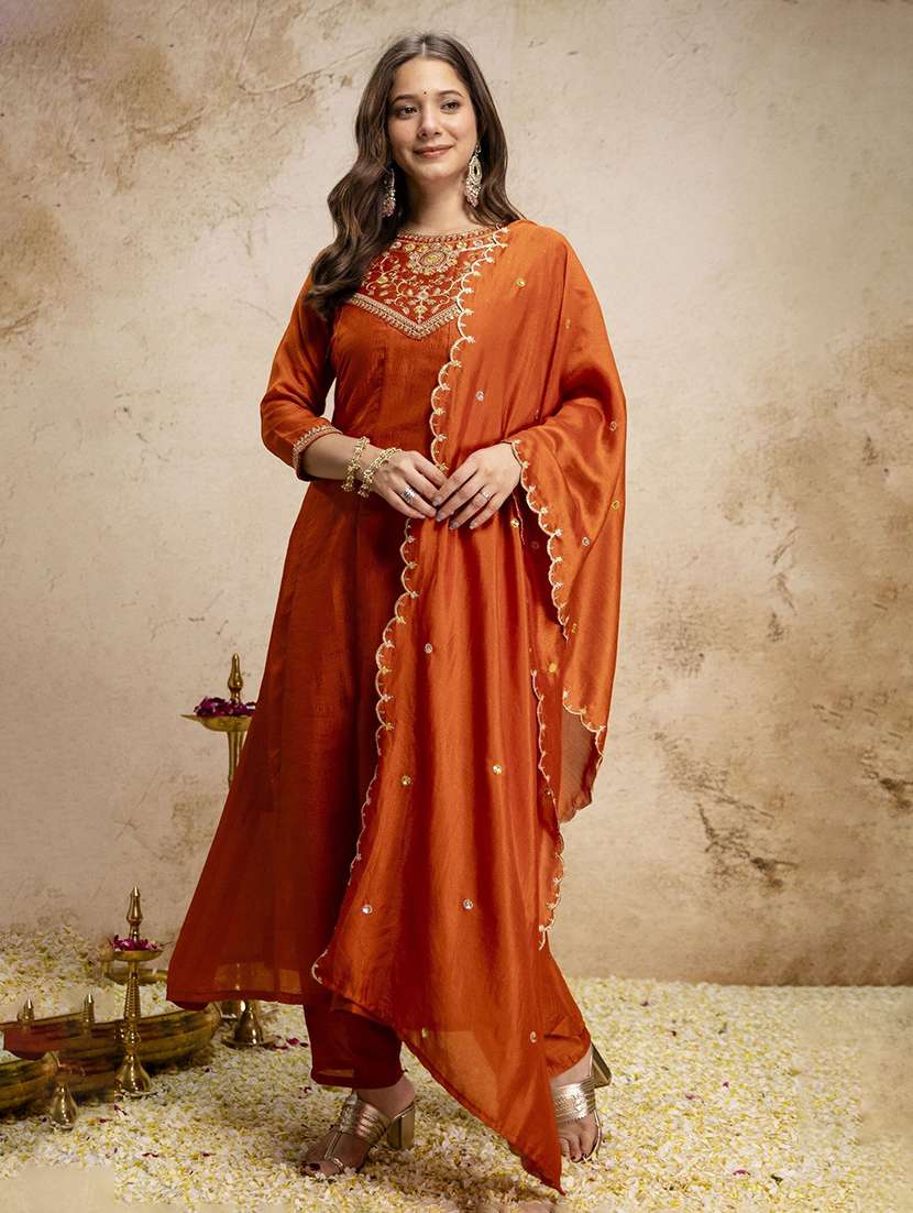 women embroidered three quarter sleeves kurta pant set with dupatta - 22579723 -  Standard Image - 2