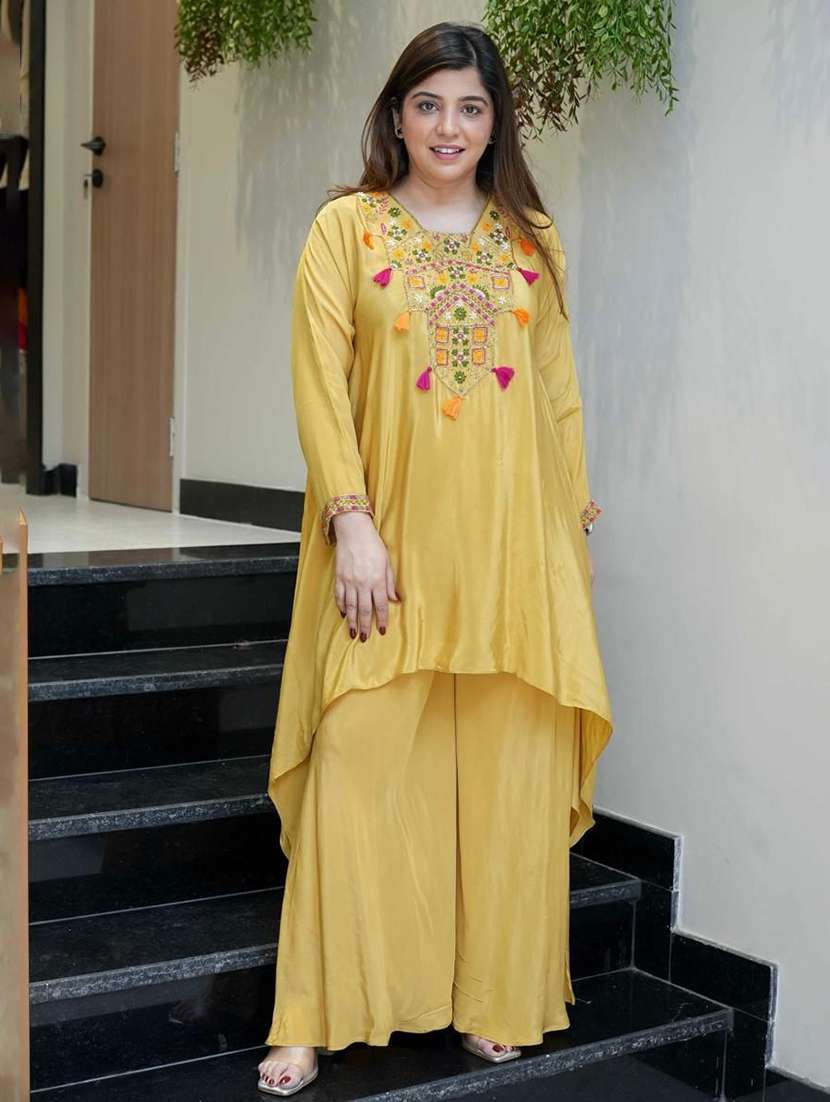 women embroidered three quarter sleeves kurta palazzo set  - 22579737 -  Standard Image - 2