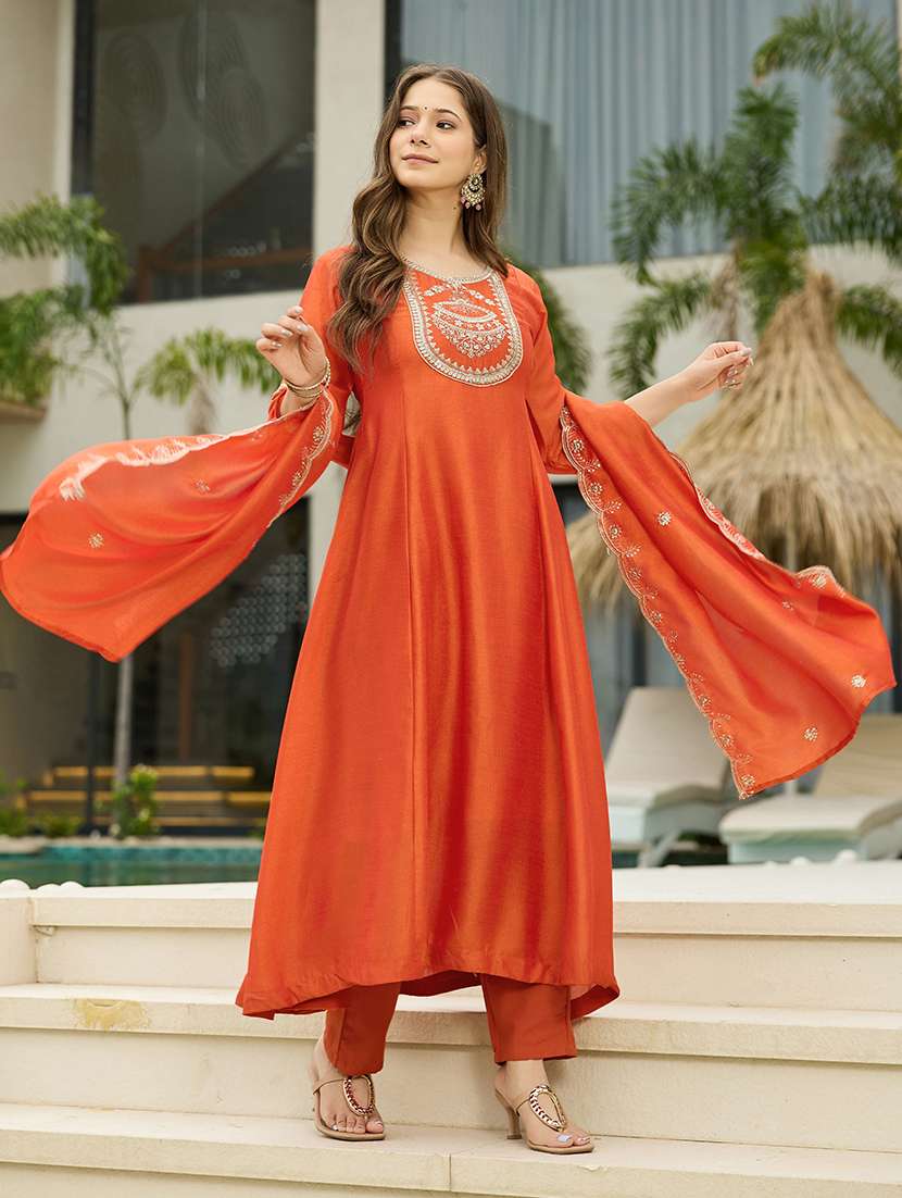 women embroidered three quarter sleeves kurta pant set with dupatta - 22579739 -  Standard Image - 2