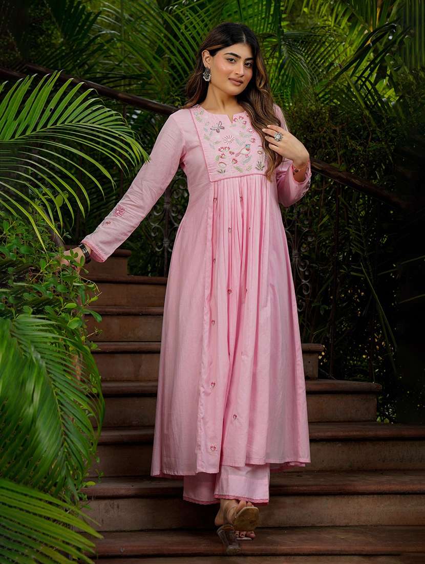 Women Embroidered Long Sleeves Kurta Pant Set With Dupatta - 22579742 -  Standard Image - 2