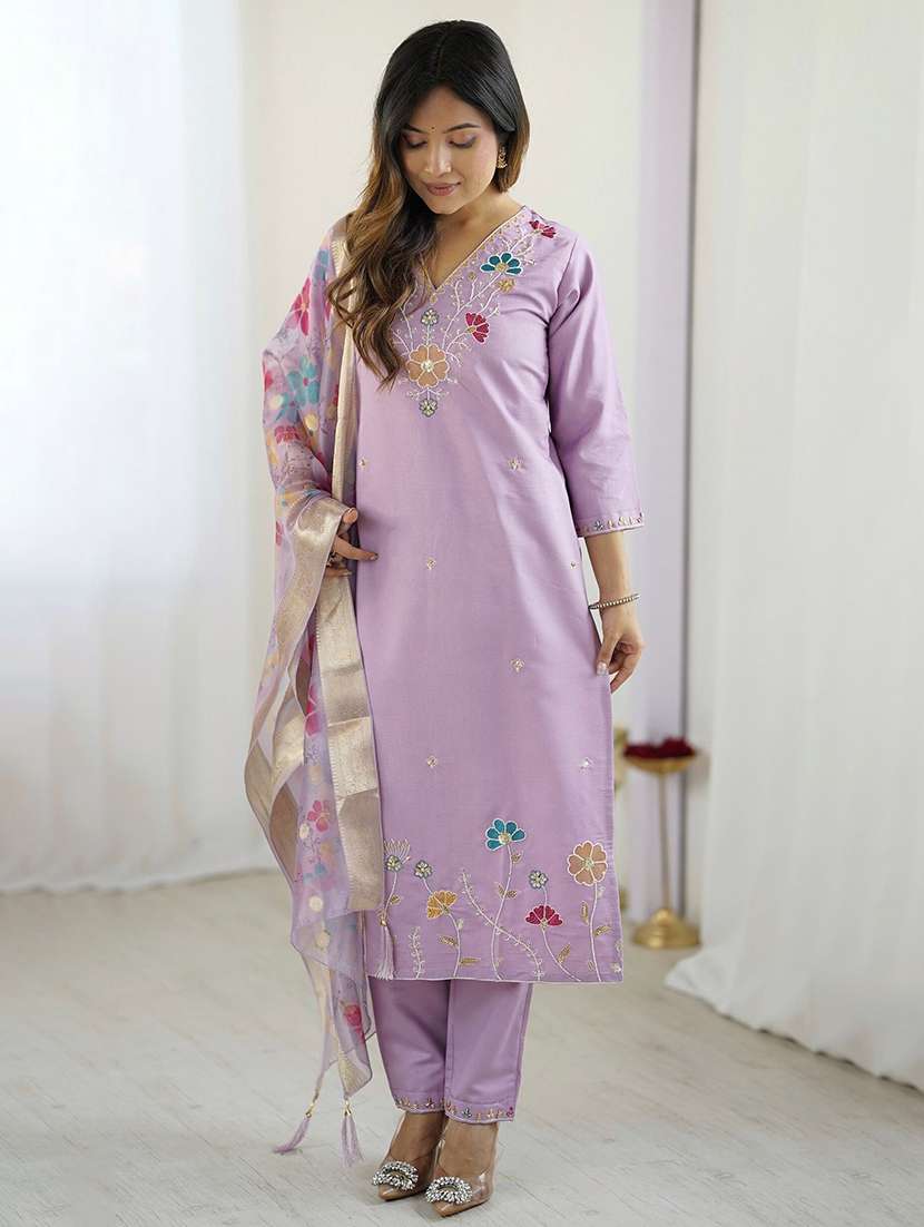 women embroidered three quarter sleeves kurta pant set with dupatta - 22579913 -  Standard Image - 2