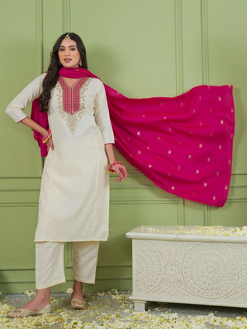 women embroidered three quarter sleeves kurta pant set with dupatta - 22580128 -  Standard Image - 2
