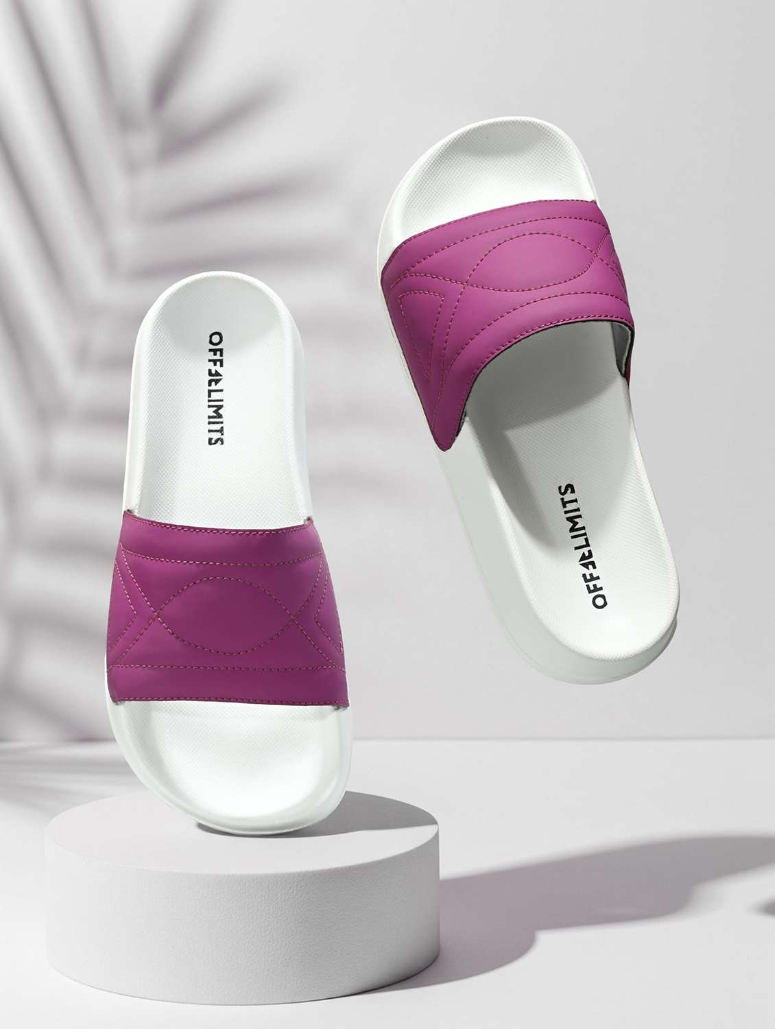 women textured slip on slides