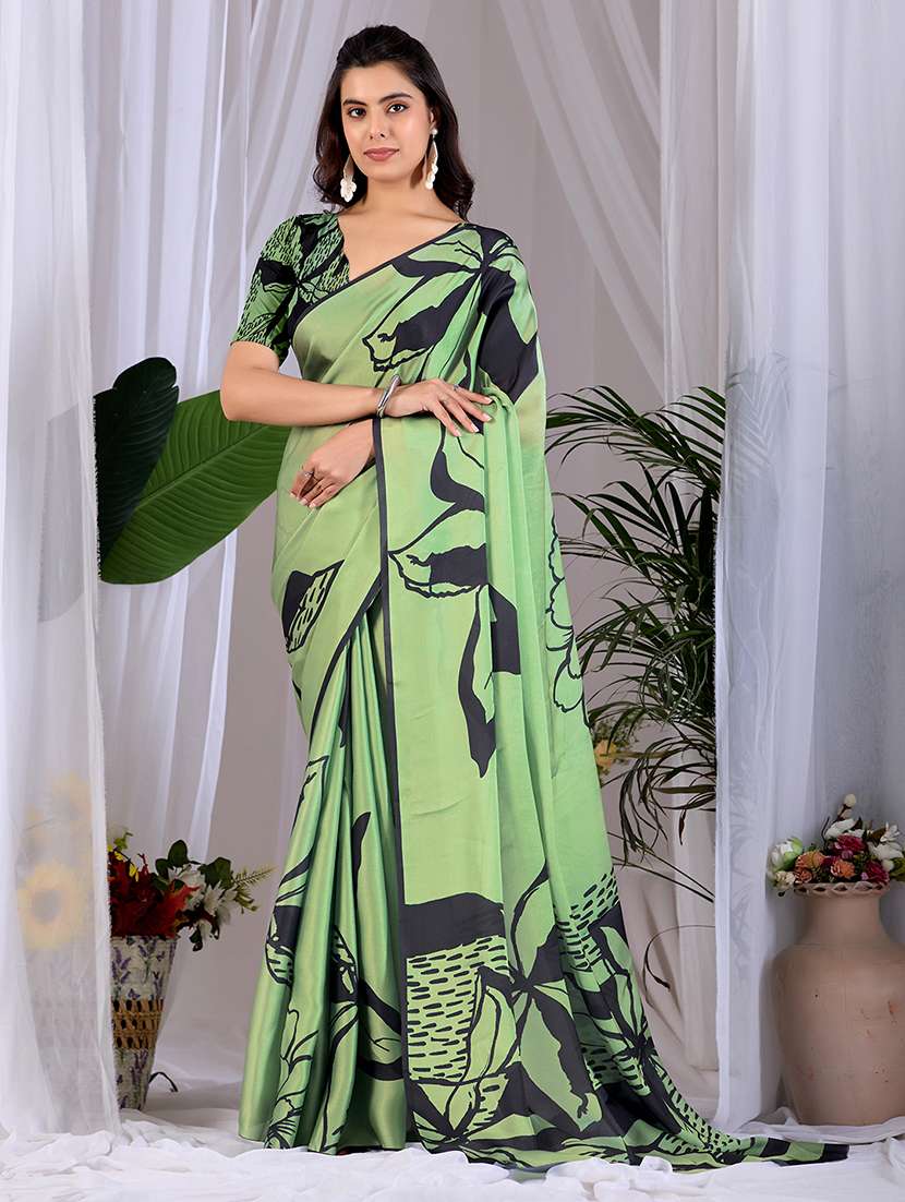 women printed casual wear saree with blouse
