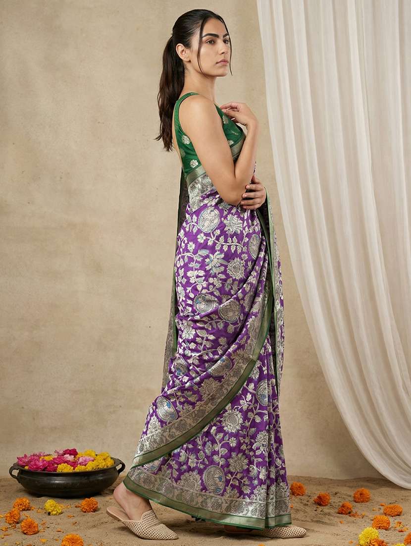 women printed casual wear saree with blouse - 22581548 -  Standard Image - 2