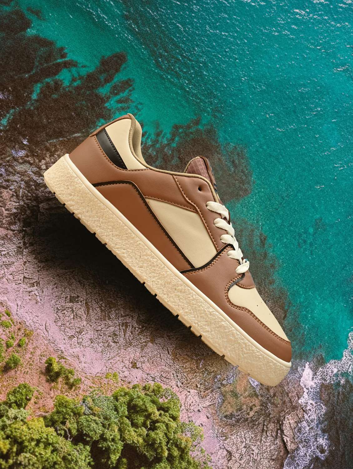 men colourblocked lace up sneakers
