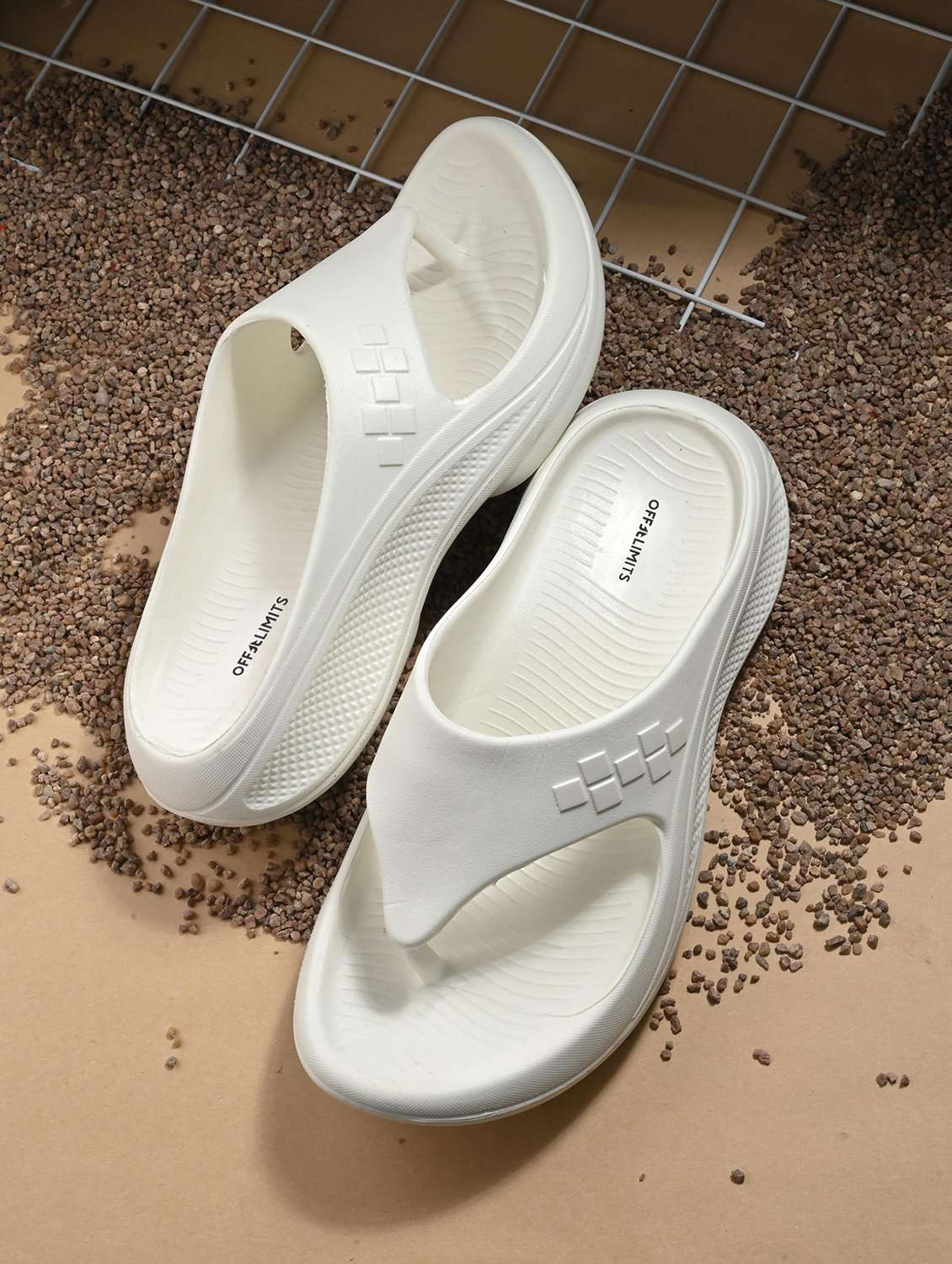 men slid toe separator slippers