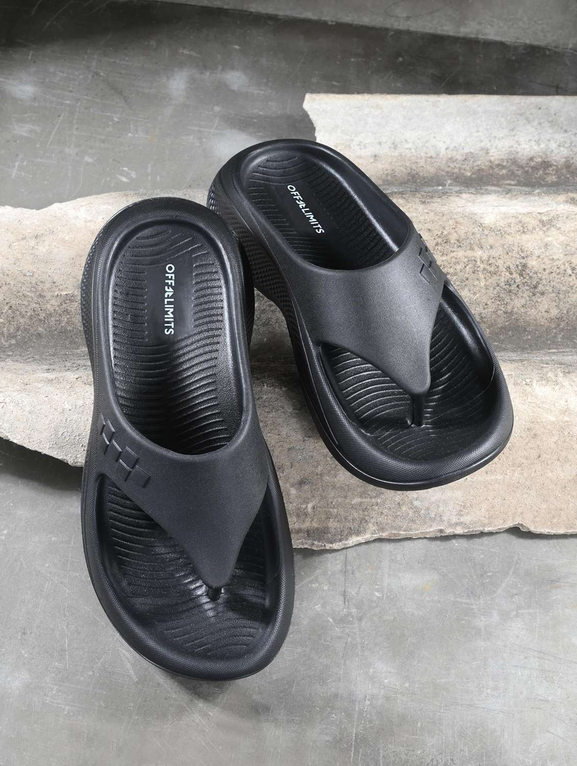 men solid toe separator slippers