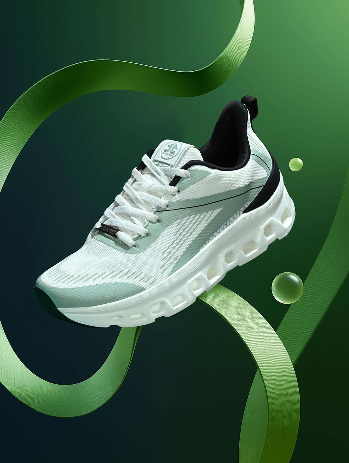 men colourblocked lace up sports shoes