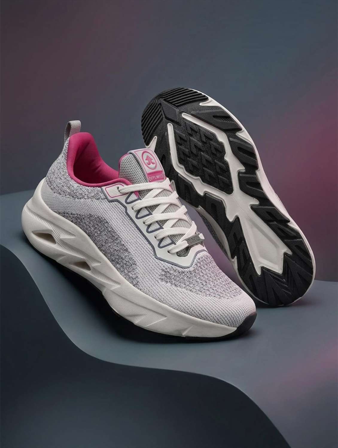 women textured lace up sports shoes