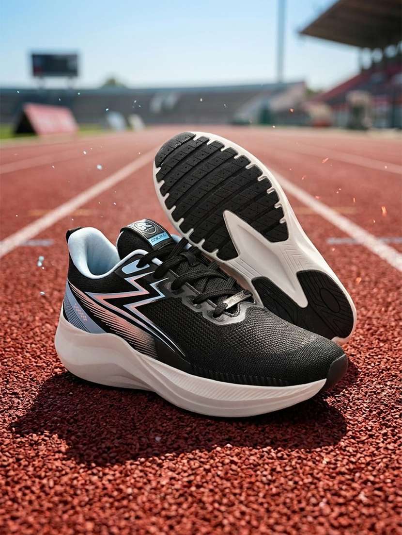 women textured lace up sports shoes