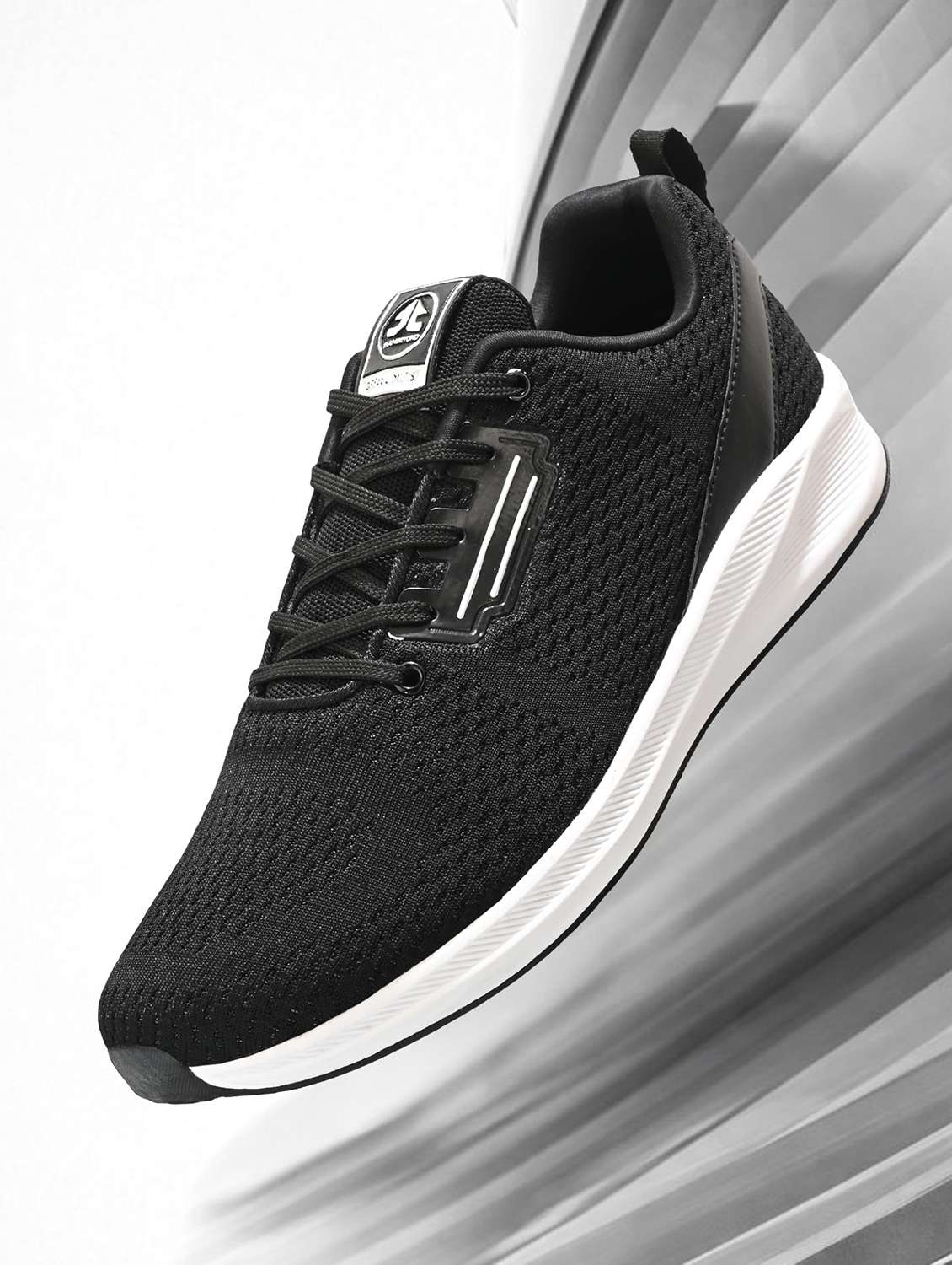 men solid lace up sport shoes