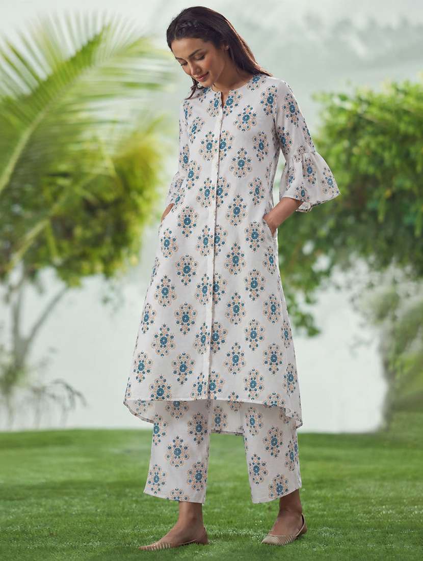 women printed bell sleeve kurta pant set - 22583943 -  Standard Image - 2