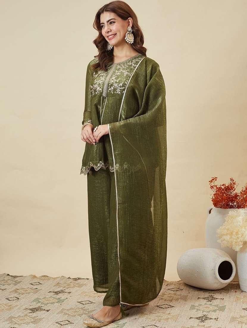 women embroidered long sleeves kurta palazzo set with dupatta - 22585567 -  Standard Image - 2