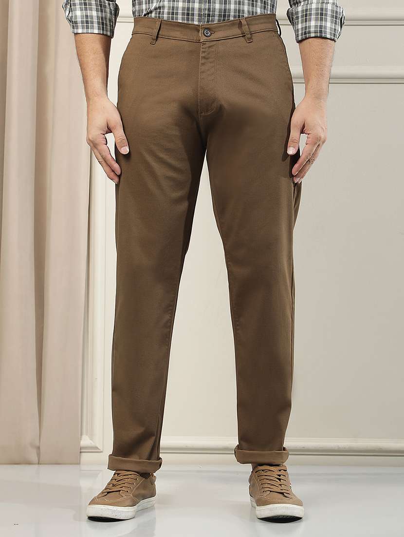 men solid mid rise chinos casual trouser