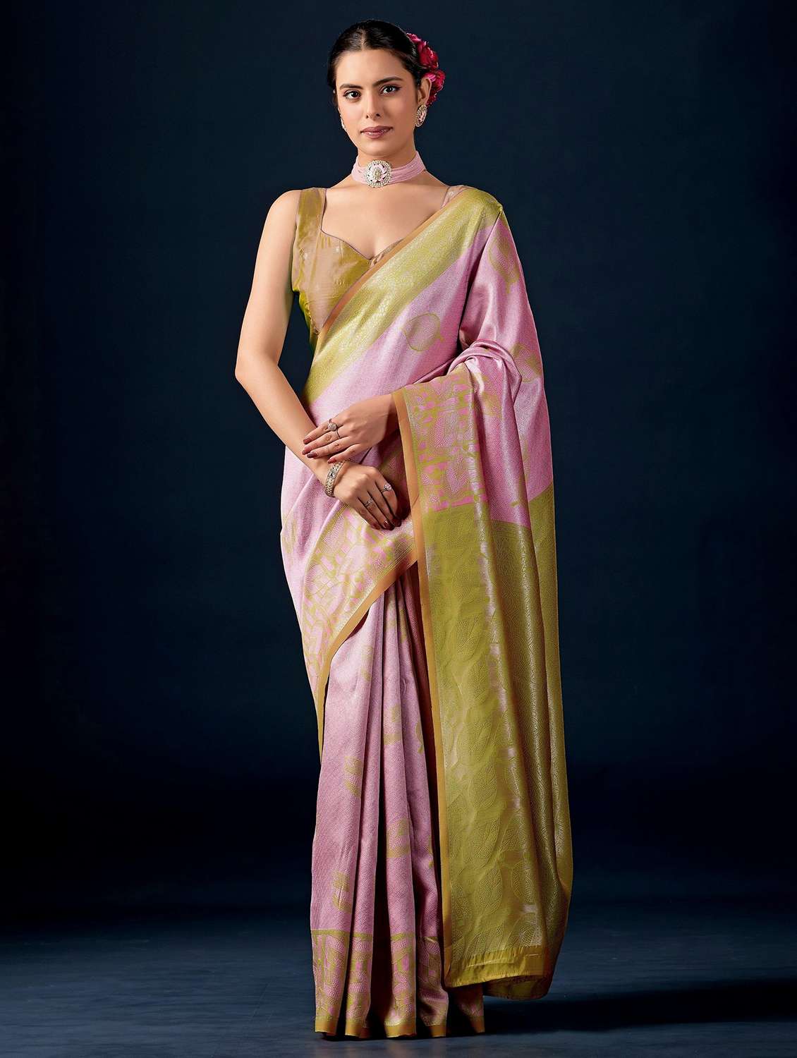 women self design banarasi saree with blouse