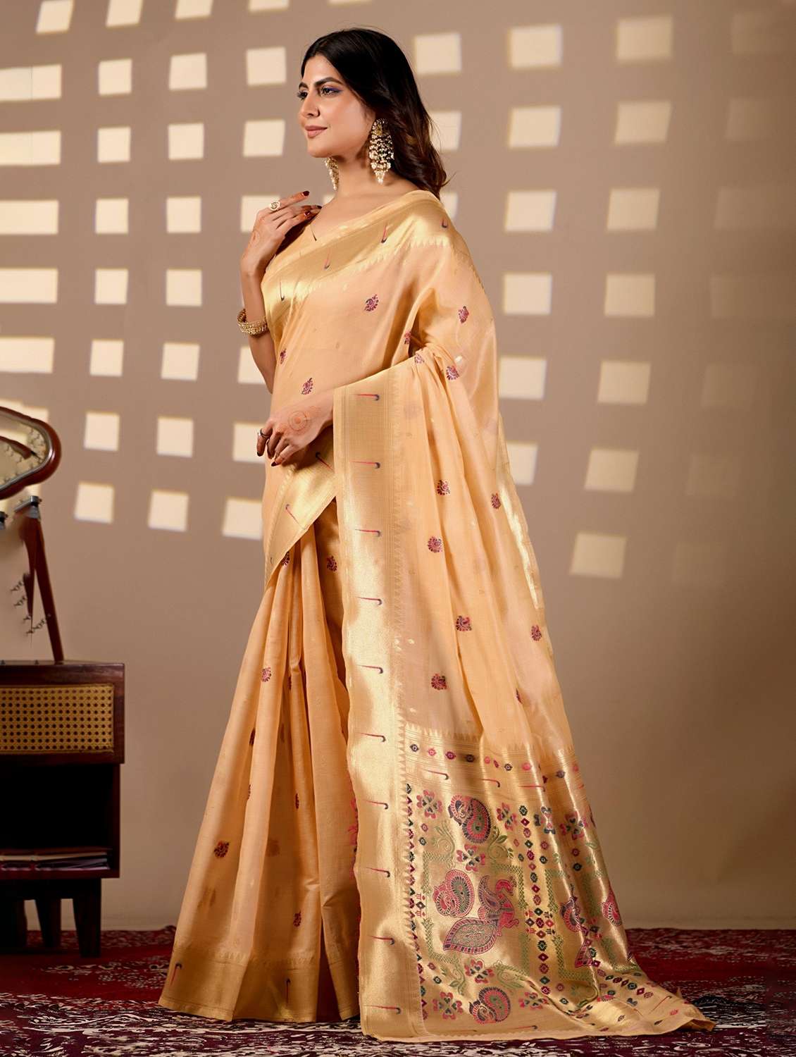 women self design paithani saree with blouse - 22587540 -  Standard Image - 2