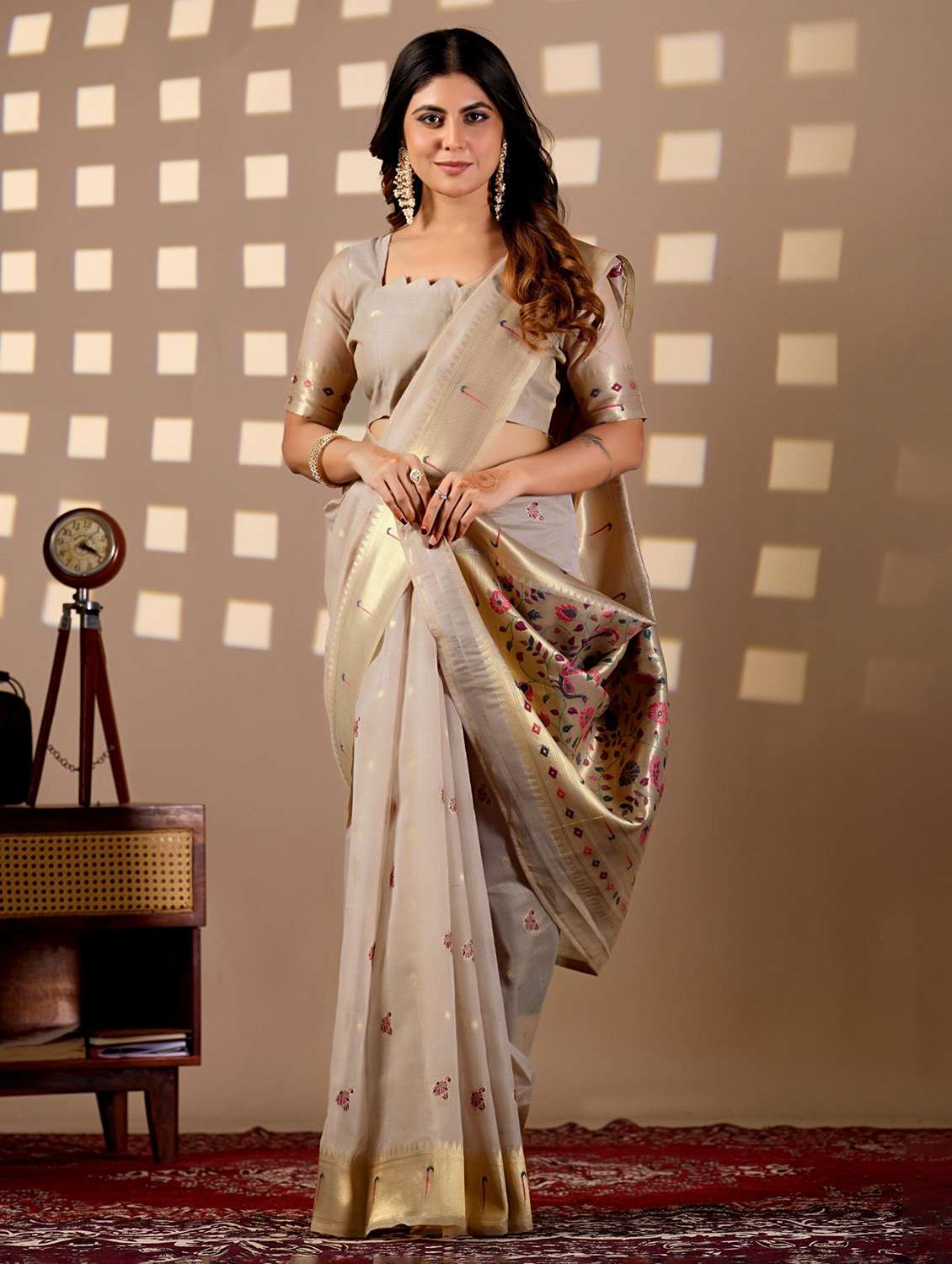 women self design paithani saree with blouse - 22587548 -  Standard Image - 2