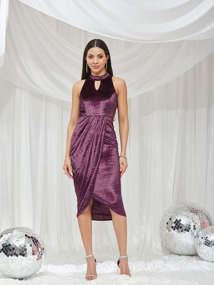 women solid sleeveless sheath dress