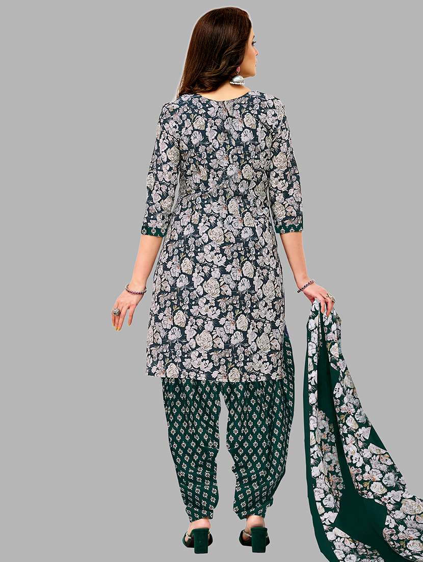 Women Printed Three Quarter Sleeve Kurta Patiala With Dupatta Set - 22588010 -  Standard Image - 2
