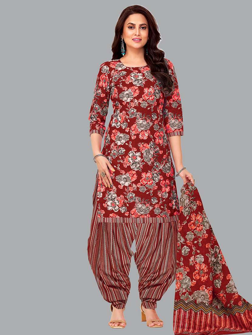 women printed three quarter sleeve kurta patiala with dupatta set