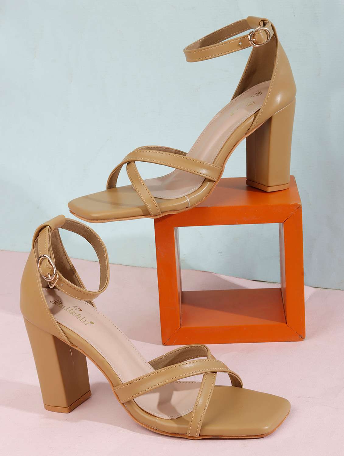 women solid ankle strap sandal