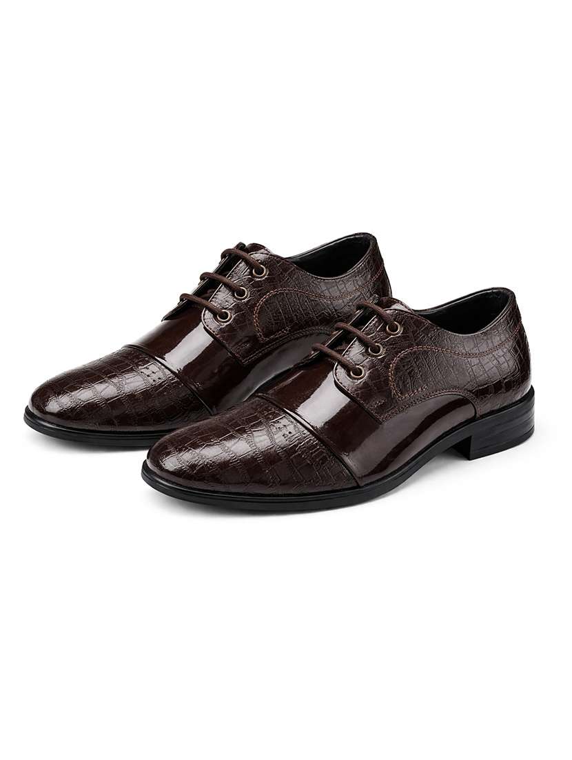 men brown lace-up derby - 22588450 -  Standard Image - 2