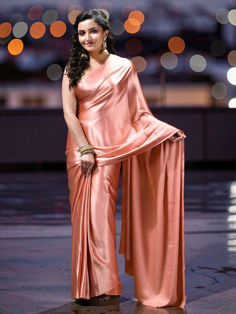 women solid plain saree