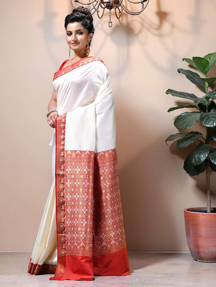women solid with bordered saree with blouse - 22589672 -  Standard Image - 2