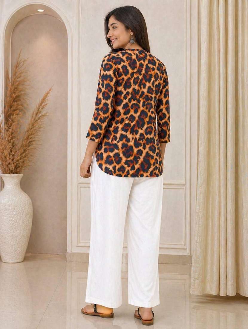 Women Printed Three Quarter Sleeve Ethnic Co-ord Set - 22590113 -  Standard Image - 2