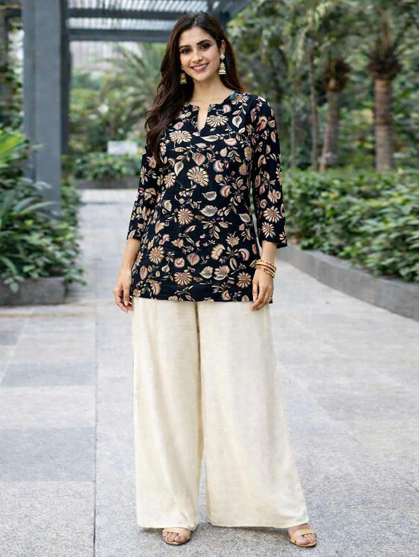 Women Printed Three Quarter Sleeve Ethnic Co-ord Set - 22590129 -  Standard Image - 2