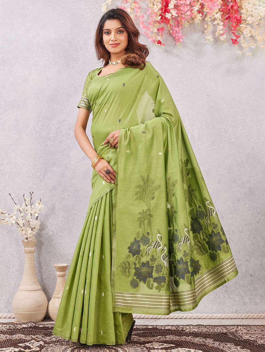 Women Self Design Handloom Saree With Blouse - 22590245 -  Standard Image - 2