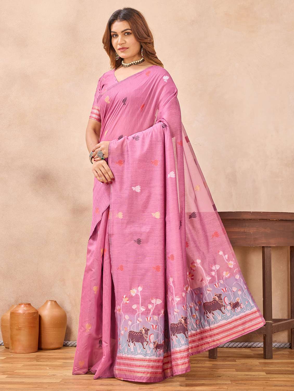 women self design handloom saree with blouse - 22590278 -  Standard Image - 2