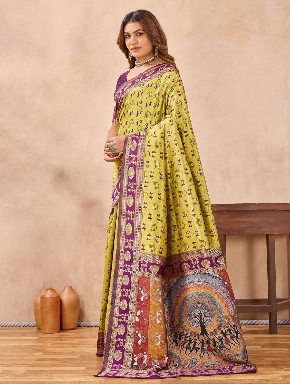 women self design bordered saree with blouse - 22590315 -  Standard Image - 2